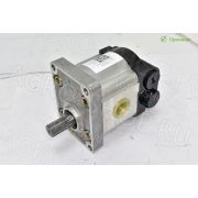 Насос шестеренный TC03402310001 LOVOL TD904 / TD1054 / TD1104 HUAFENG